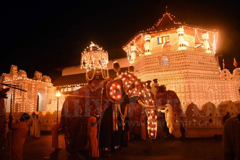 Kandy Temple Inside